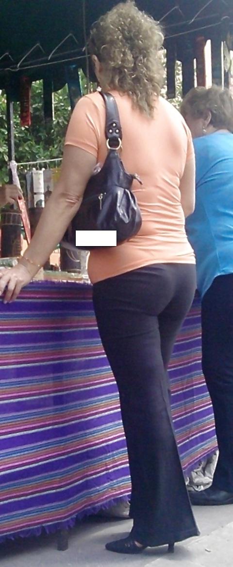 10P Nonporn candid latin mature ass tight pants