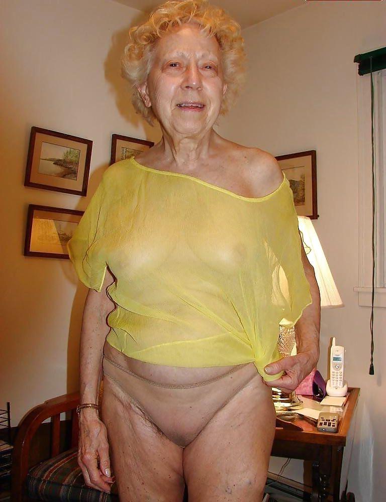 25P Scandal moms and boys (5)