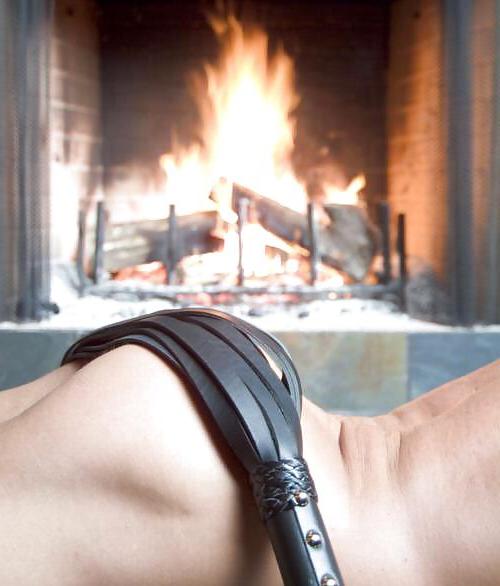 18P Whipping - harshest form of discipline for slaves.