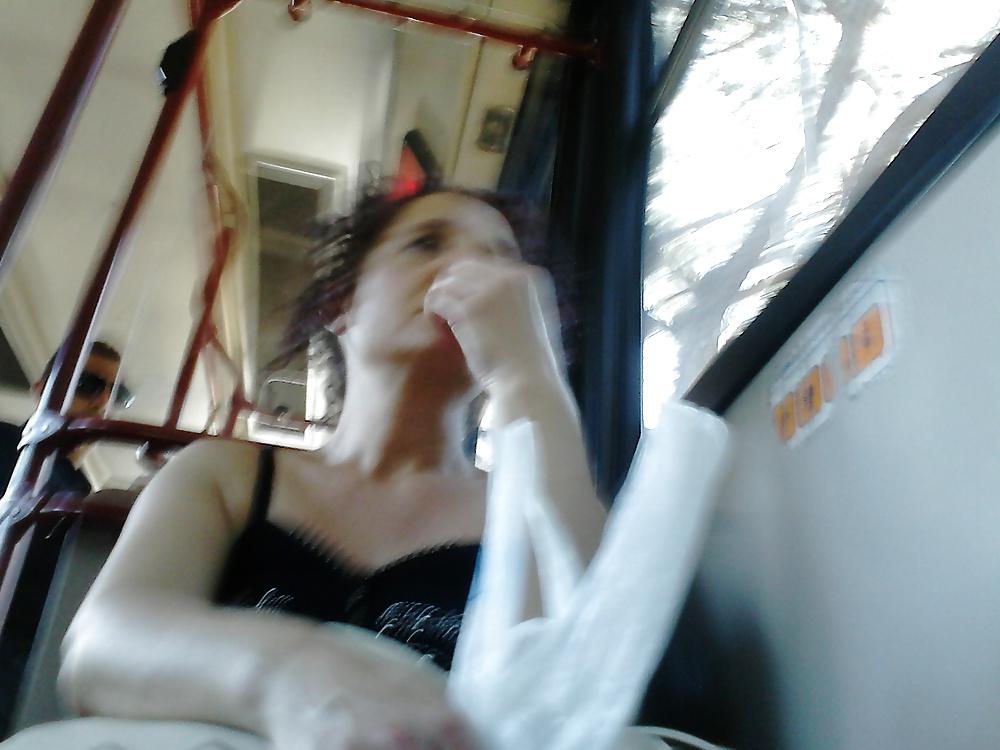 25P Feet in bus