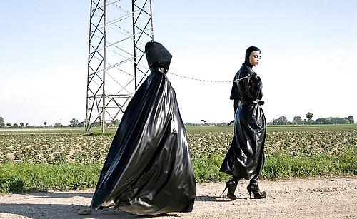 10P Latex outside