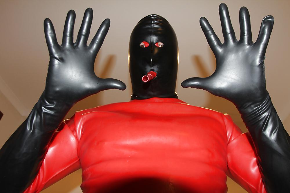 9P Red Latex