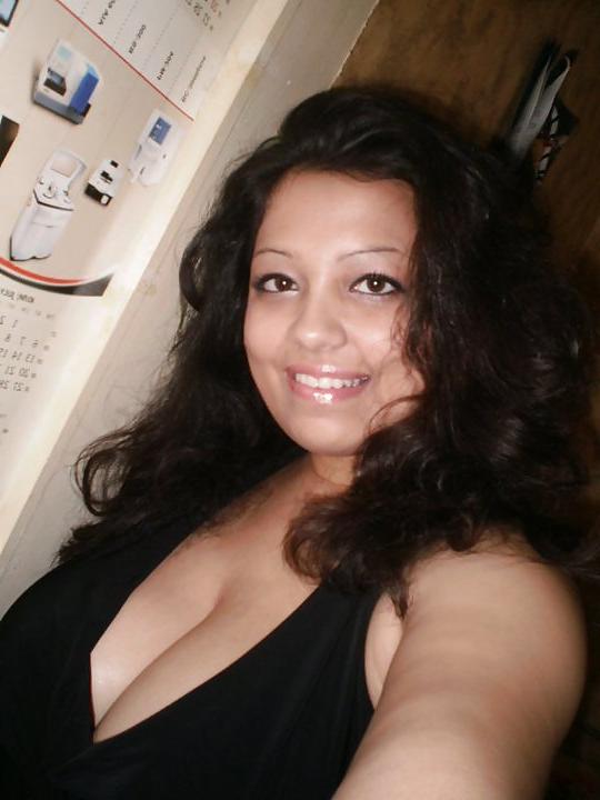 15P Busty Bulgarian Woman 11