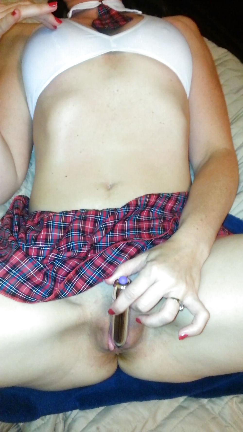 11P Hot school girl wife