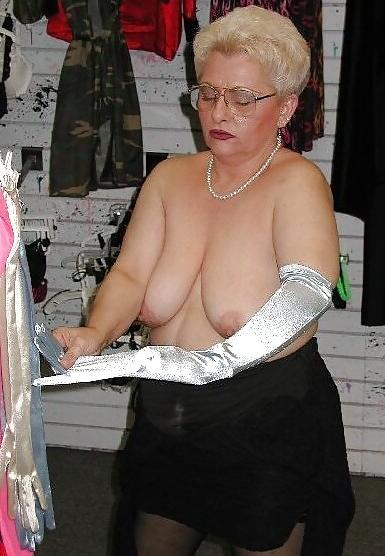 20P Saggy tits 36.