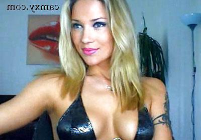 17P Sexy webcamgirls