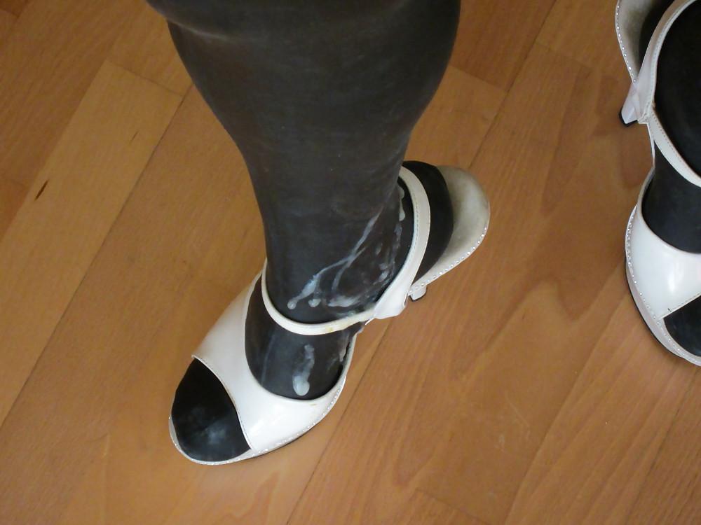 25P Me in latex heels and cum