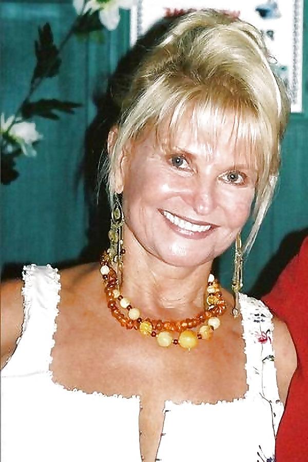 25P Scandal moms and boys (4)