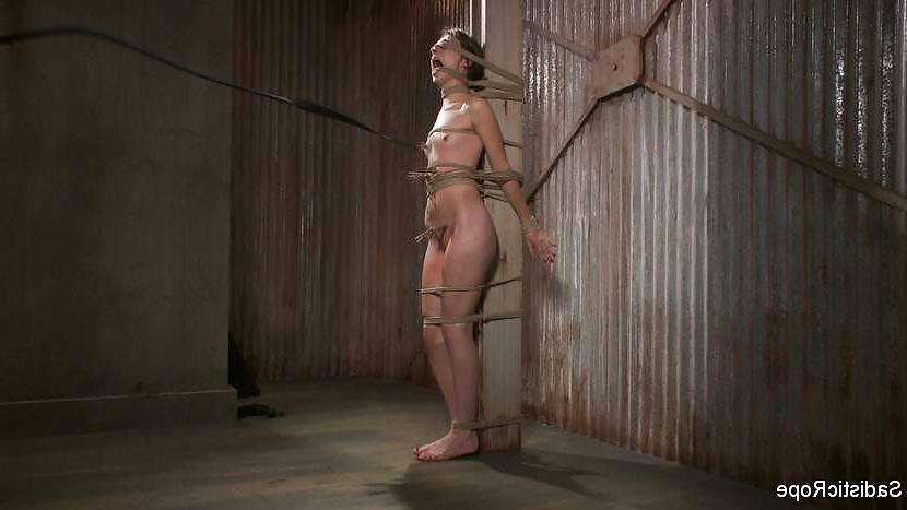 25P Kristine Kahill bdsm mix