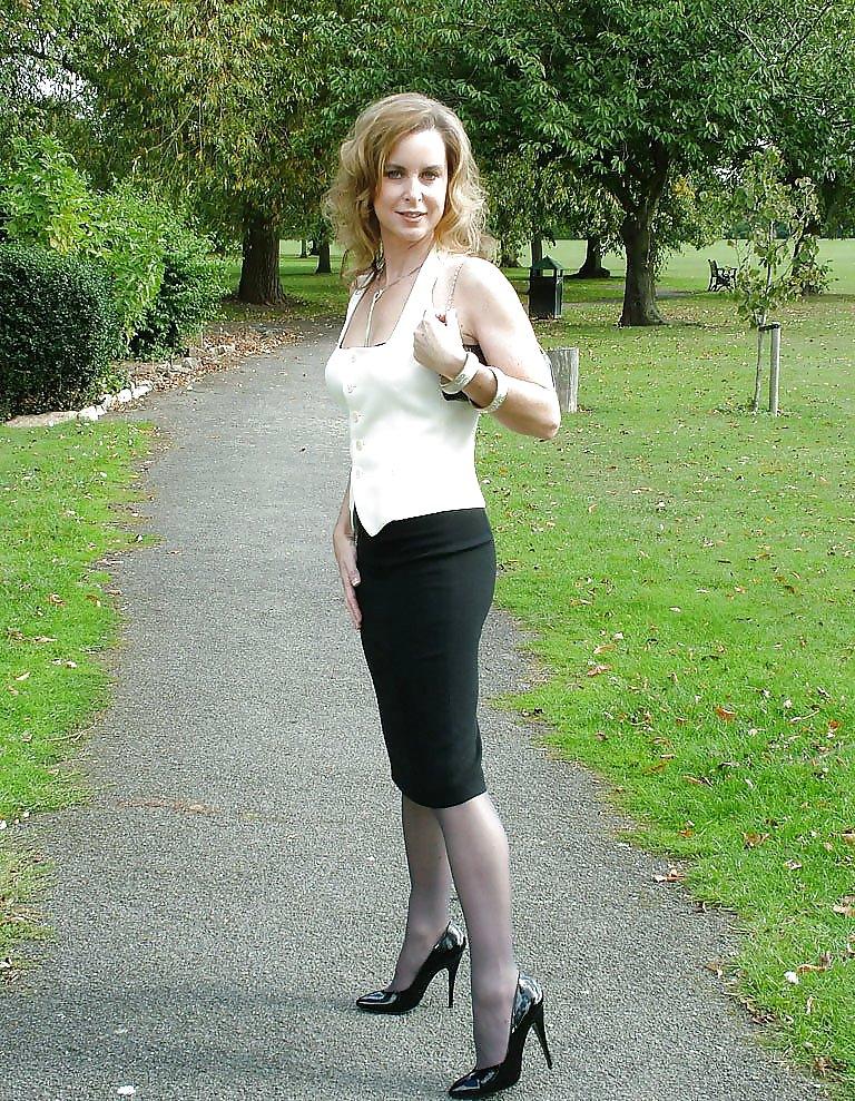 25P Heels and stockings lovers paradise lV this time its serious