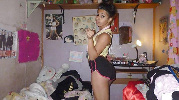 25P Sexy Latina teens 4