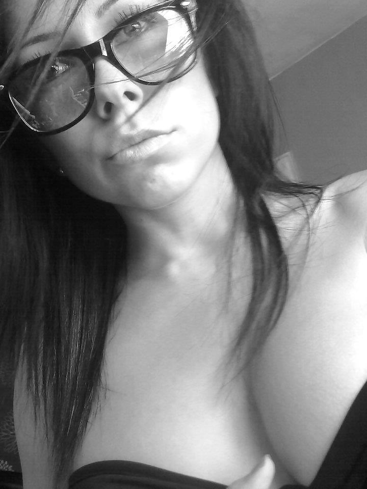 25P Bulgarian girl: Emanuela