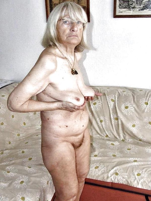 17P BLONDE HAIRY GRANNY