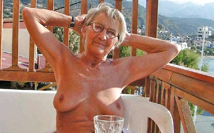 25P Any time it's granny time!
