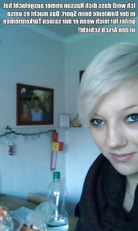 24P Kommentierte FemDom Bilder !