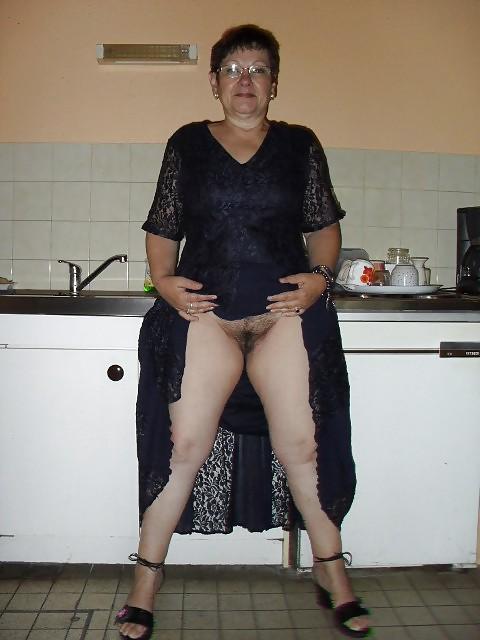 22P Hairy mature poses