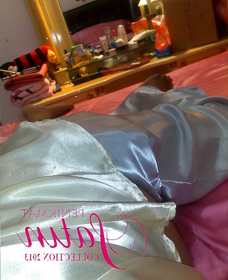 9P PECINTA KAIN SATIN