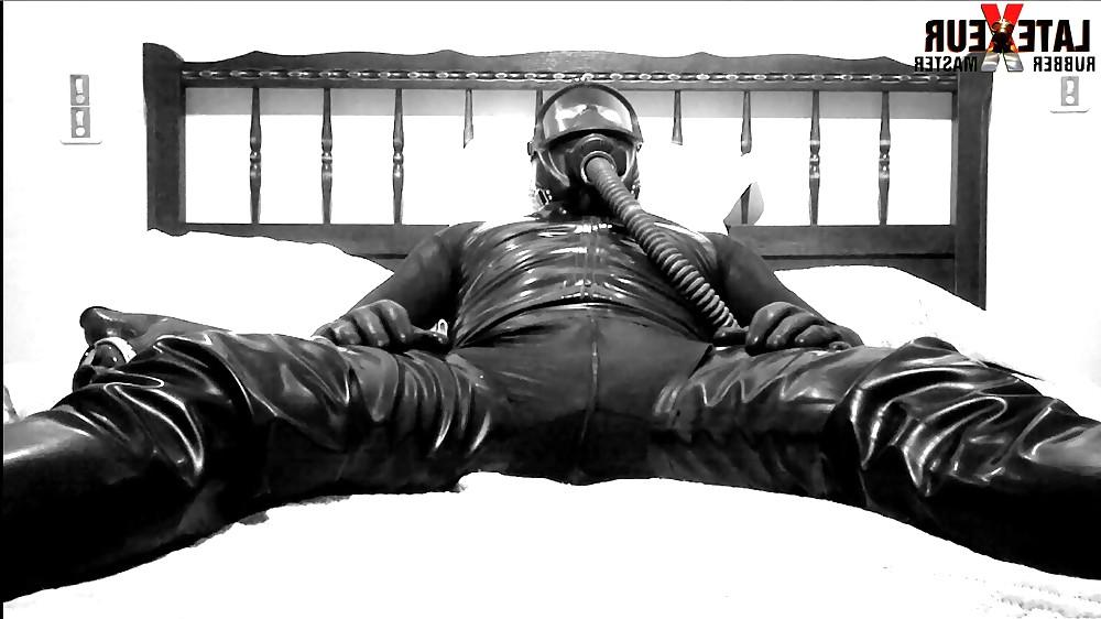 25P Frencch Rubber Master latex et masque a gaz