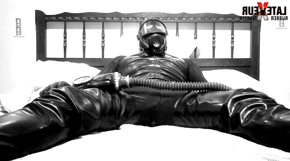 25P Frencch Rubber Master latex et masque a gaz