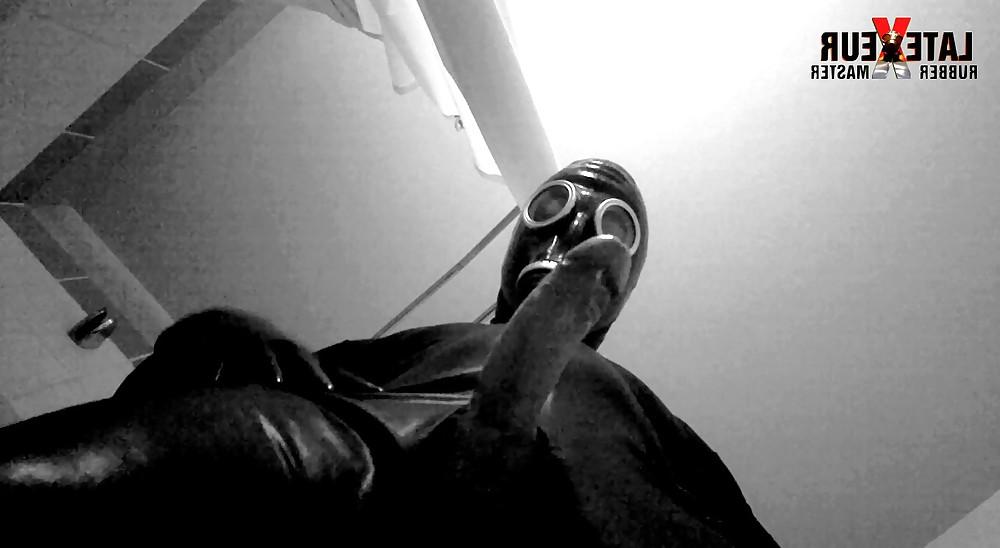 25P Frencch Rubber Master latex et masque a gaz