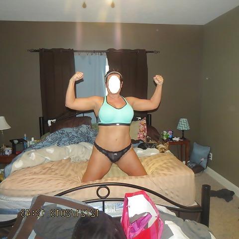 25P Wife before going to the gym