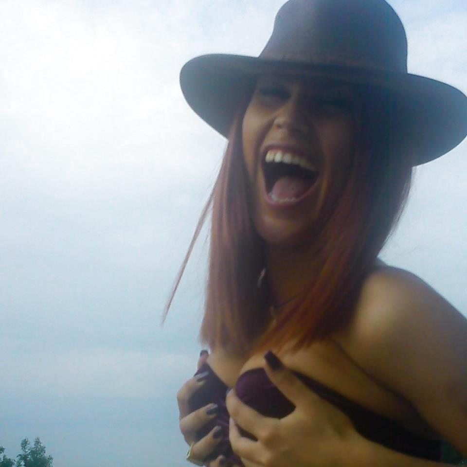 24P Bulgarian R&B Singer : Ren