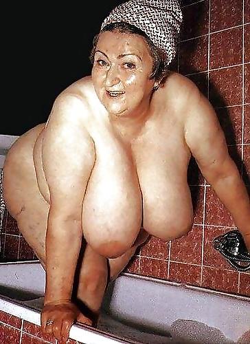 20P Saggy tits 79.