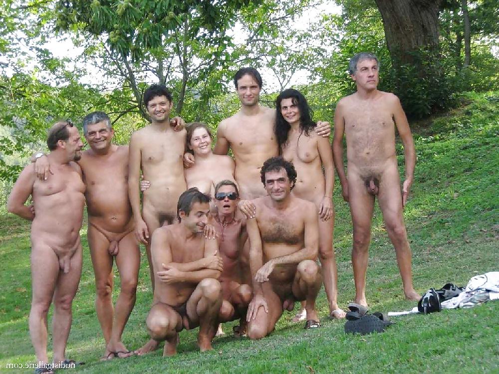 25P Nudist Beach Grobbing IV