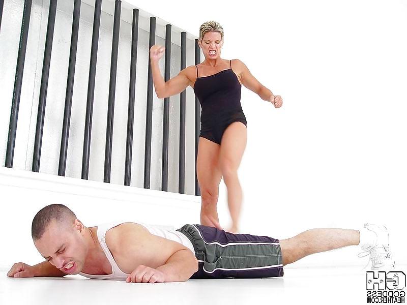 25P Muscle bitch femdom  with POWER