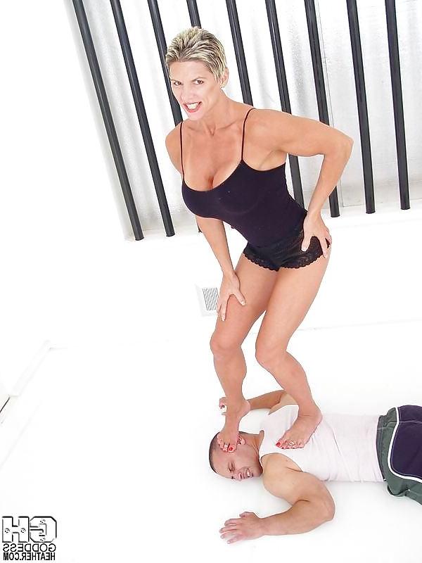 25P Muscle bitch femdom  with POWER