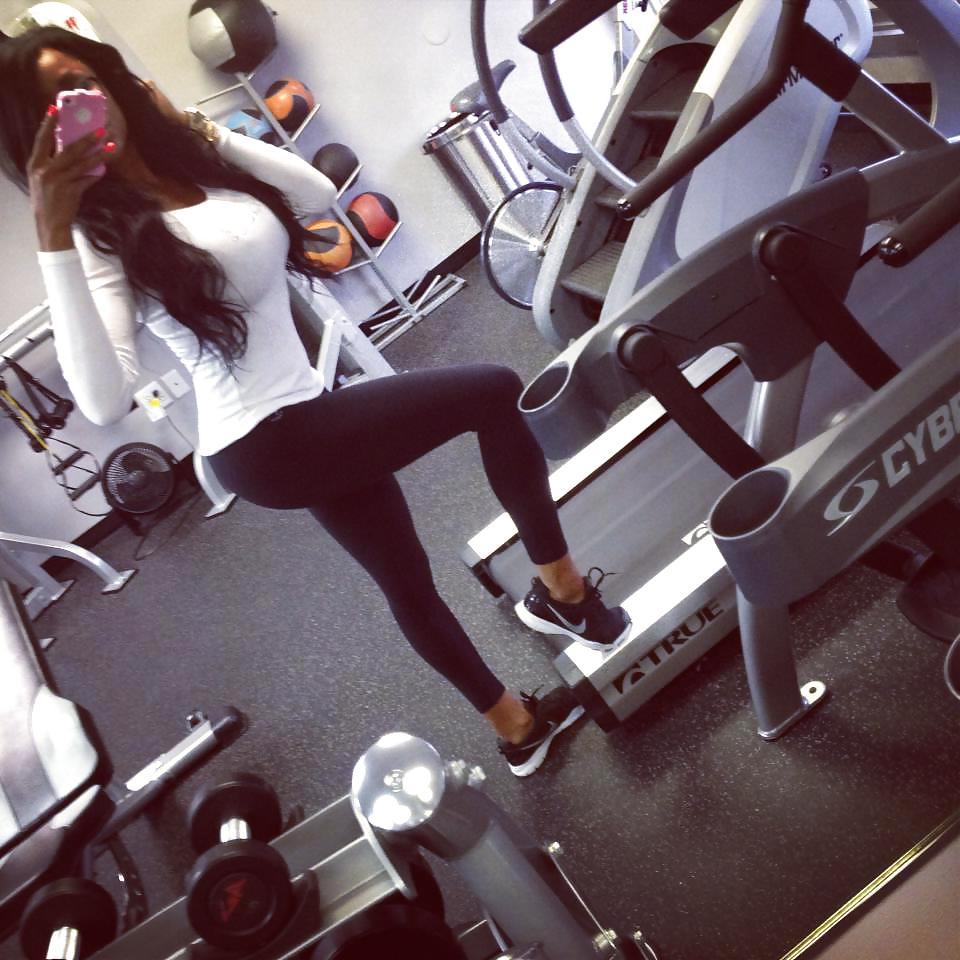 24P I Love Women That Go To The Gym
