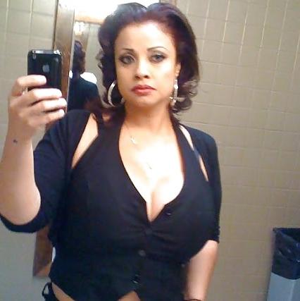 14P Huge tit latina milf
