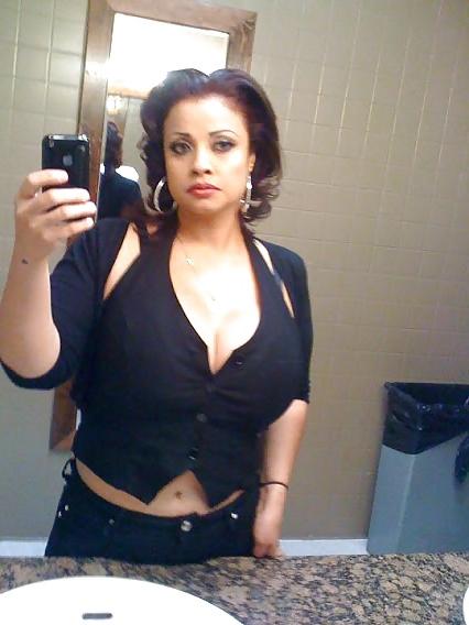 14P Huge tit latina milf