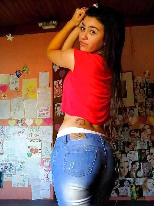 4P Latina teen ass