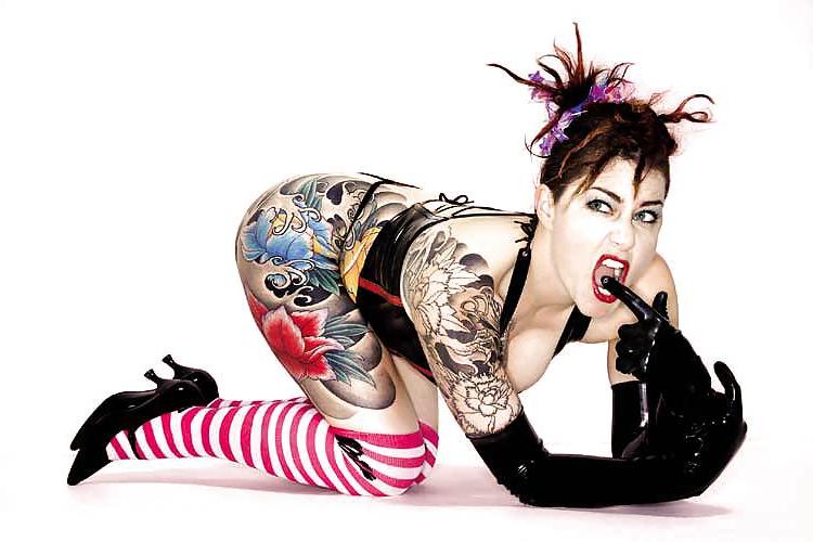 20P Beautiful Girls, Tattooed And Latex 2