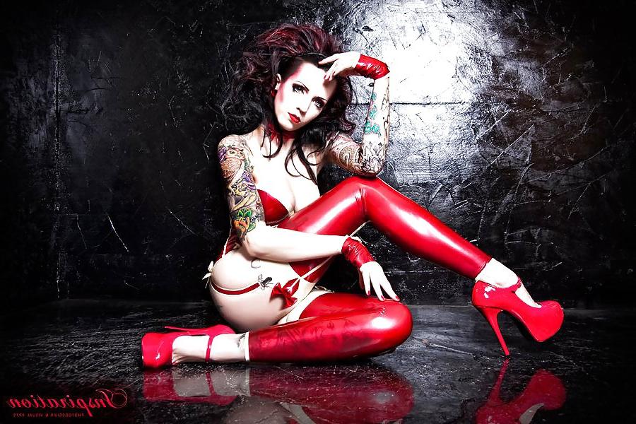 20P Beautiful Girls, Tattooed And Latex 2