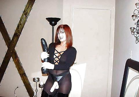 25P Amazing Strap on Femdom