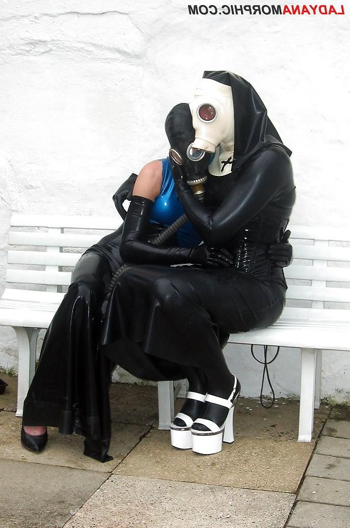8P Russian Rubber - Latex, Gas Masks, Hoods, High heels
