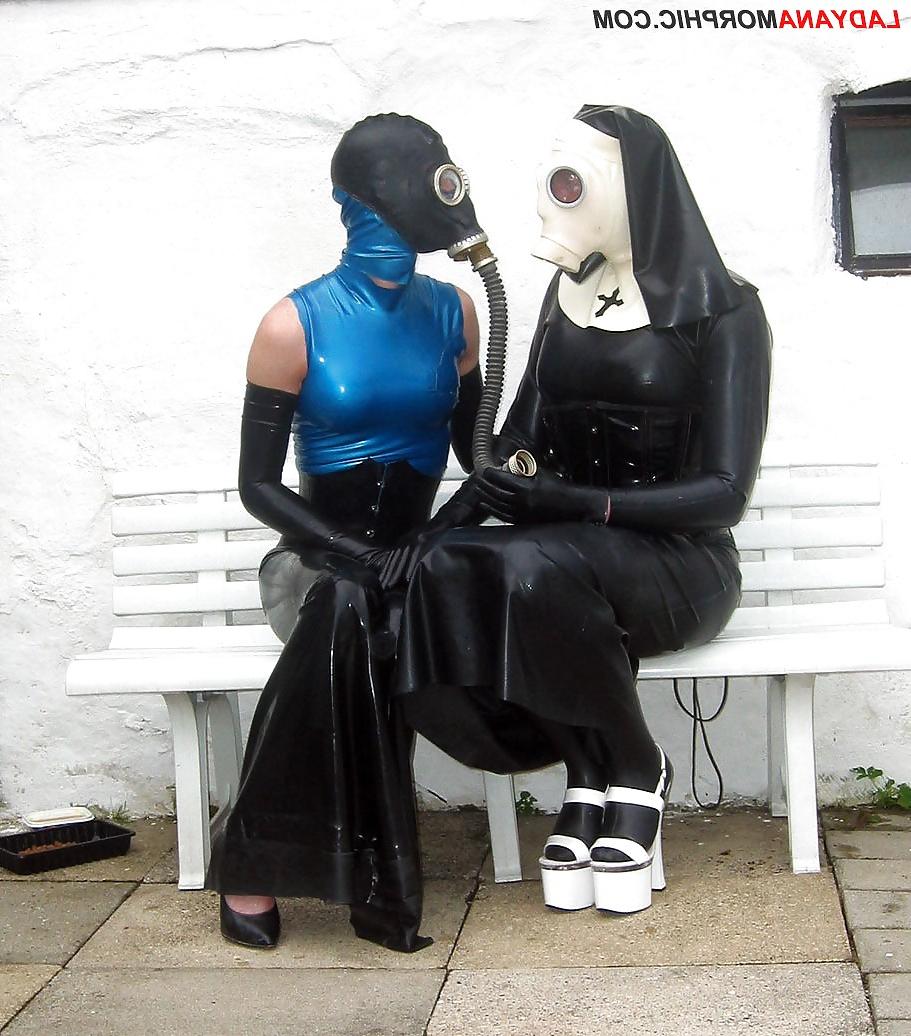 8P Russian Rubber - Latex, Gas Masks, Hoods, High heels
