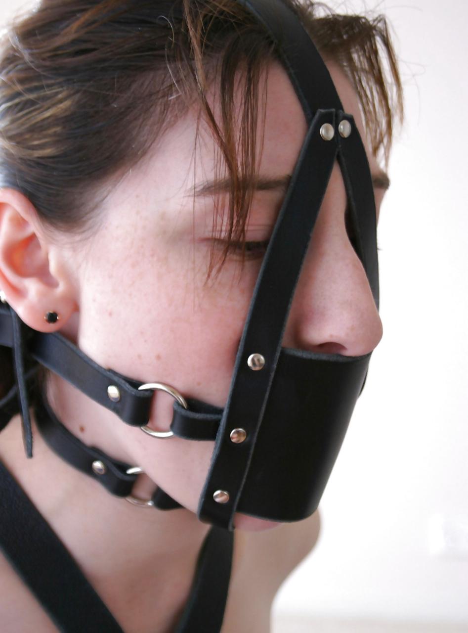 10P BDSM 01
