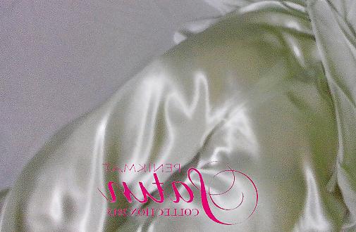 7P Satin pants