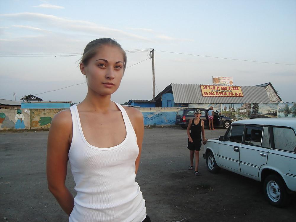 20P Braless in white shirt 2.