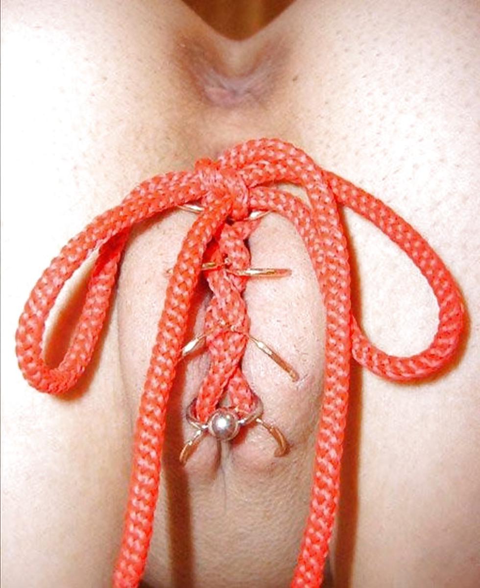 25P BDSM mania
