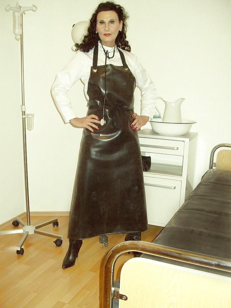 21P BDSM Femdom Matures