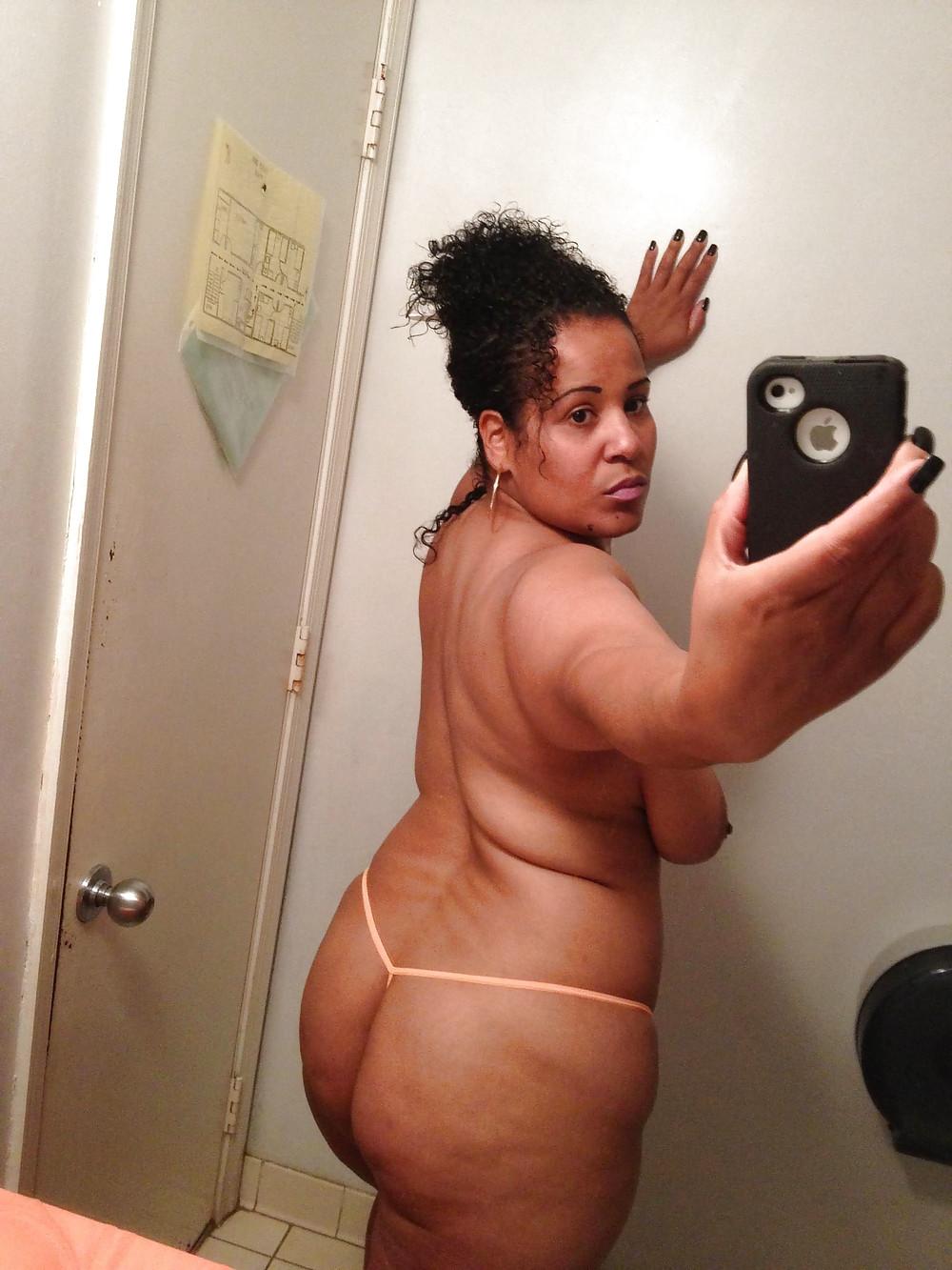 12P LATINA MILFS AND MATURES EDITION VOL.10