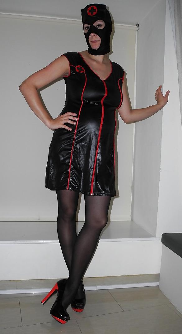 14P Fetish Nurse