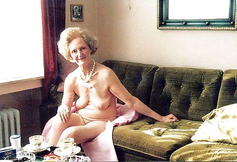 20P Saggy tits 44.