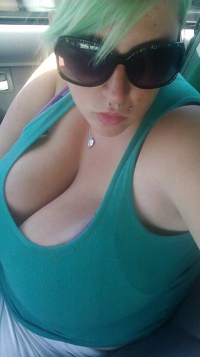 25P Big tit webcam 