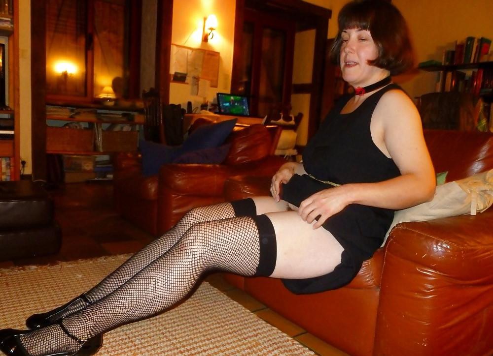 6P Sexy in fishnet stockings