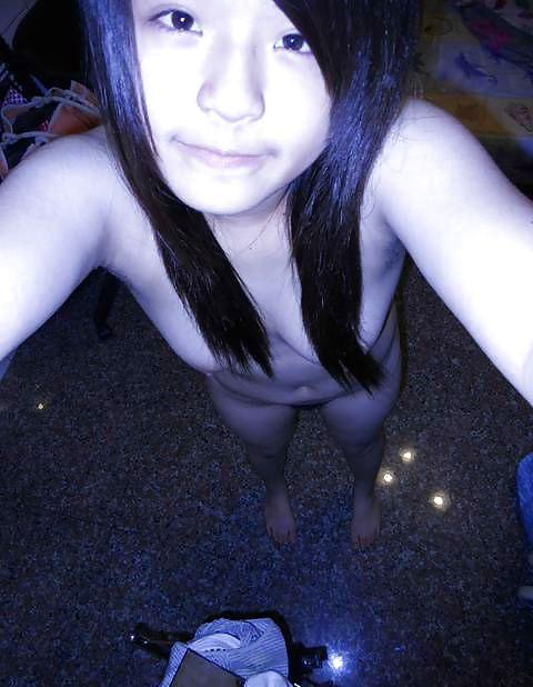 23P Taiwanese School girl naked